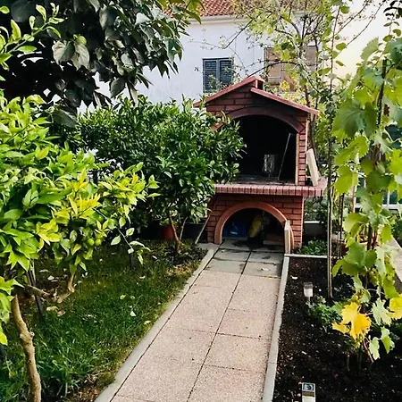 Peraic Apartman *