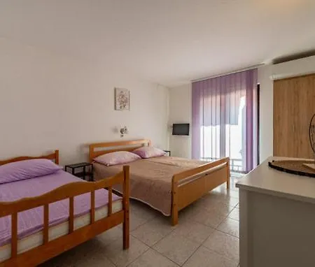 Peraic Apartman *